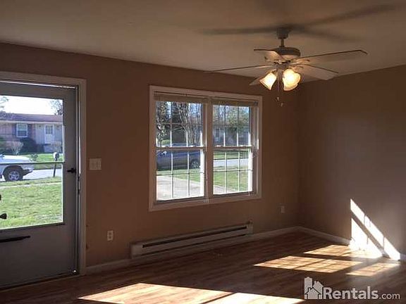 2nd image of 715 Goldfinch Dr