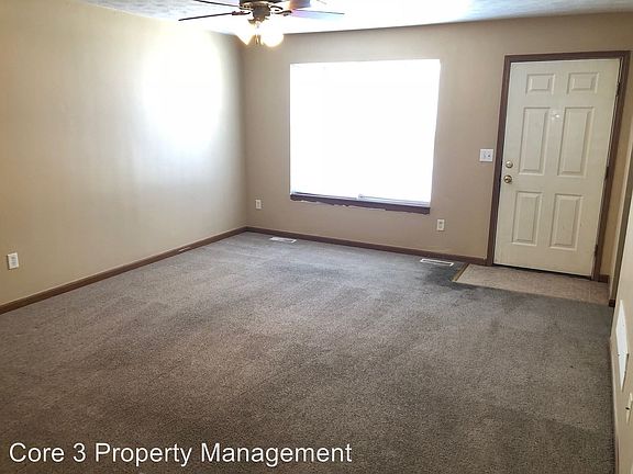 4th image of 3411 Bohmer Dr APT 02