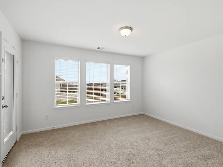 5108 Noland Dr — Photo 46
