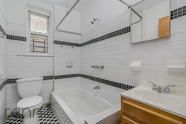 Rented by Rennit Inc. | media 21
