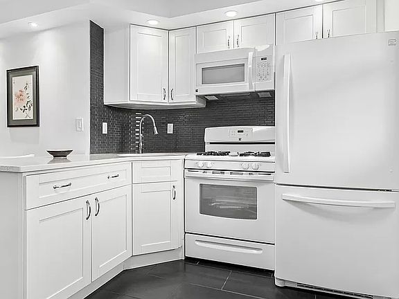 5th image of 35-31 85th St APT 7F