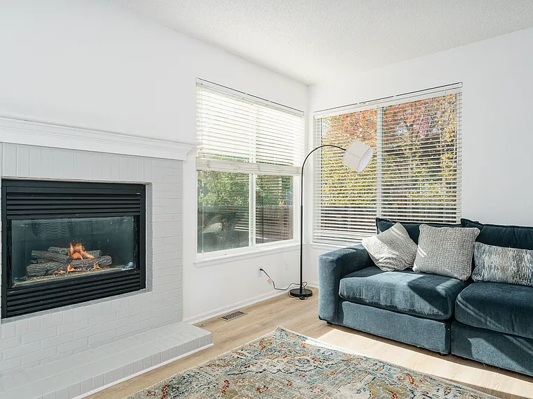 132 Skyview Ct — Photo 50