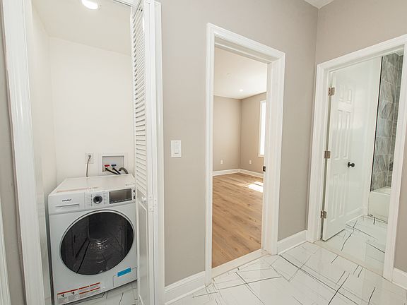 4th image of 10 Alyea Ter APT 5