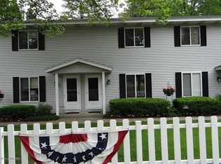 39 Ellis St #4, Douglas, MI 49406