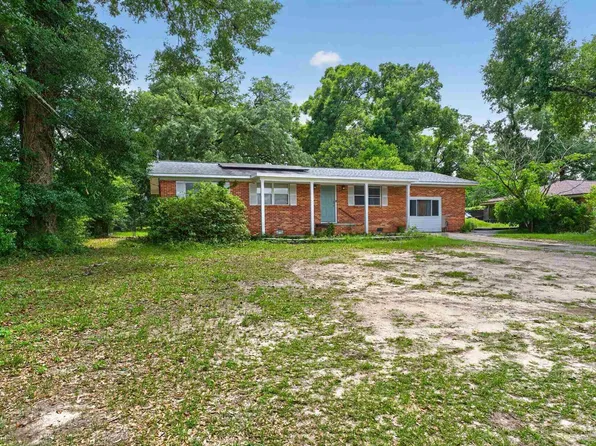7009 Esther St, Pensacola, FL 32506