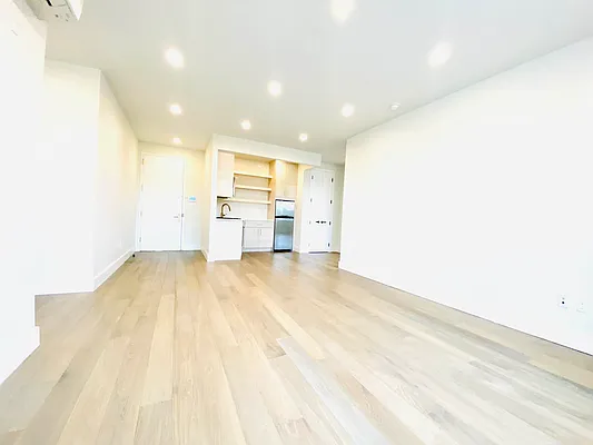Rented by null | media 3