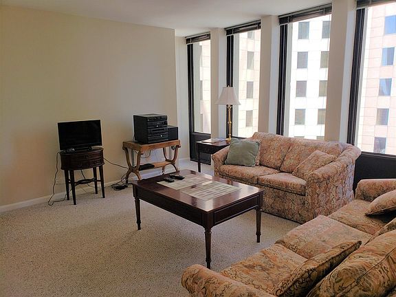 3rd image of 100 E Walton St APT 24C