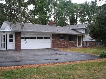 3 Colleen Dr photo 1
