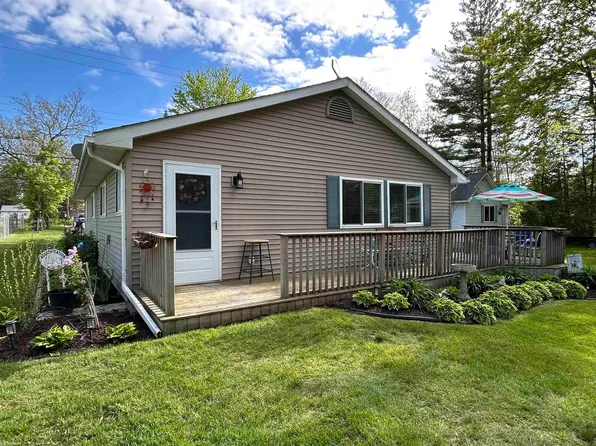 7338 Southwood Rd, Lexington, MI 48450