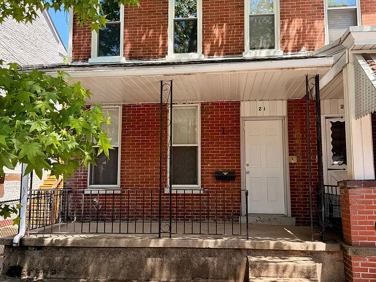 21 Walnut St — Photo 1