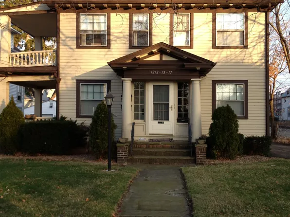 1315 Granger Ave #2, Lakewood, OH 44107