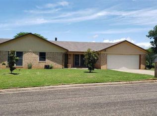 2011 Cumberland Dr, Longview, TX 75601