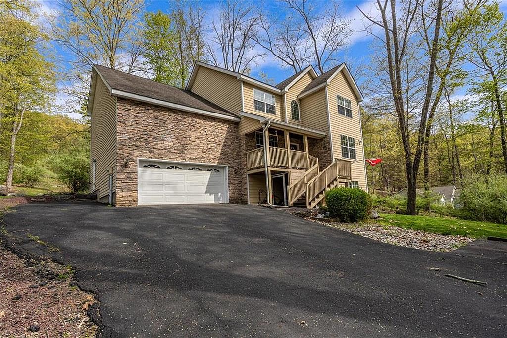 2115 Hemlock Ln, East Stroudsburg, PA 18302 Zillow