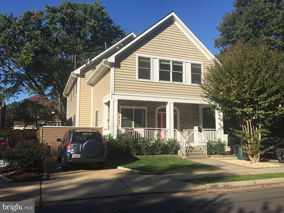 1st image of 302 S Highland St