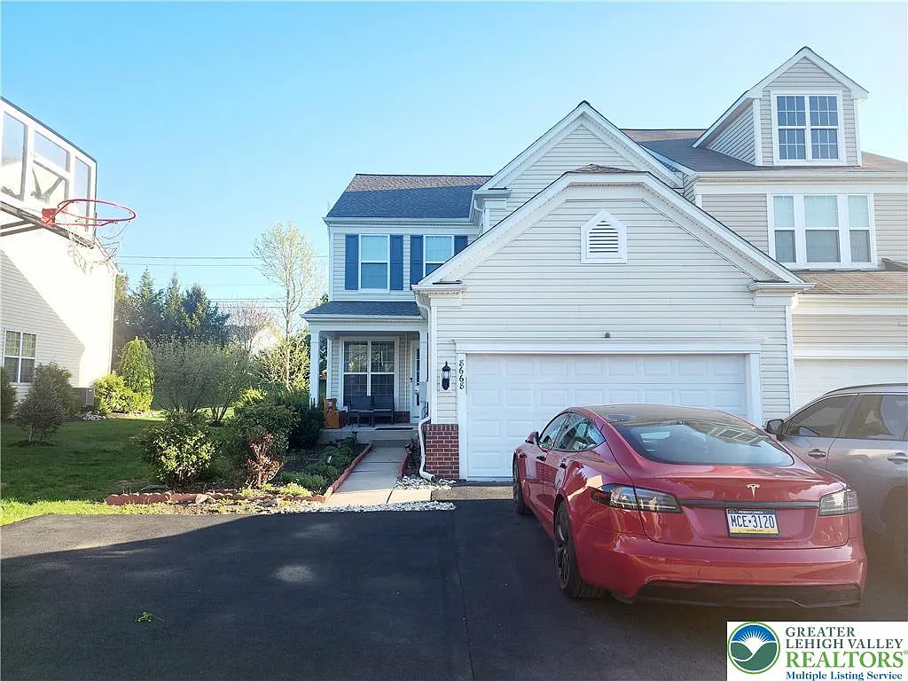 Building Photo - 8668 Mayfair Ct