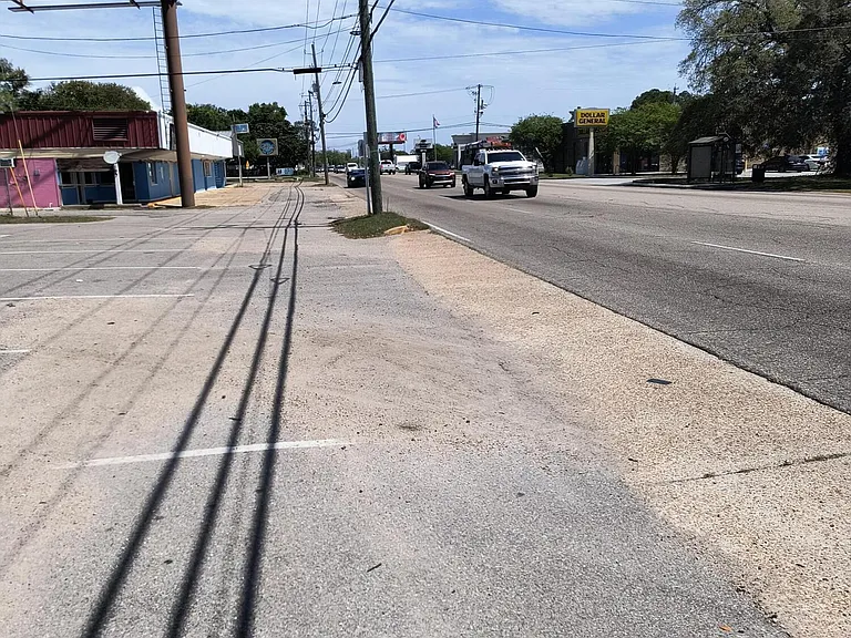 1956 E Pass Rd — Photo 11