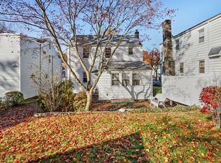 16 Tibbetts Rd #2, Yonkers, NY 10705