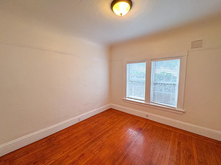 1539 Encinal Ave #4 — Photo 15