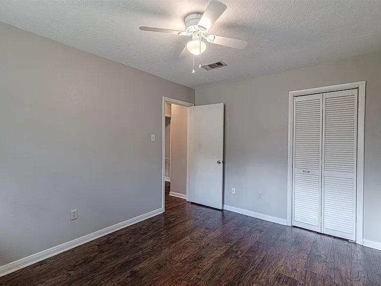 9702 Birsay St — Photo 17