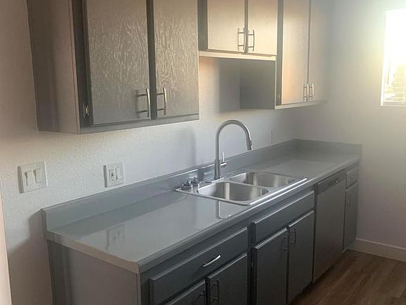 5th image of 3325 W 139th St APT 10
