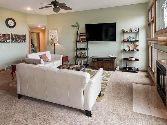 2nd image of 16642 Whispering Pines Trl