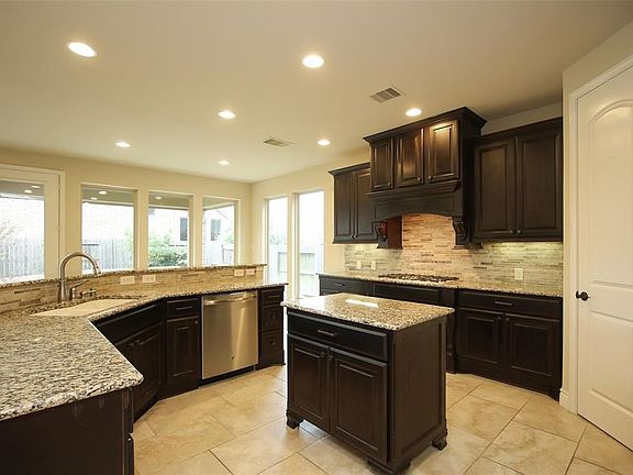 3rd image of 6703 Marbrook Saddle Ct