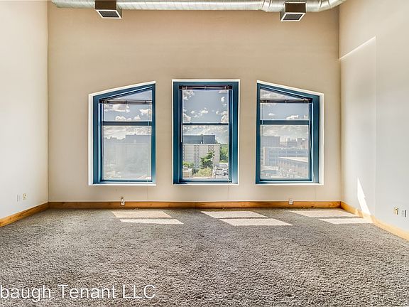 4th image of 401 S Washington Sq #405