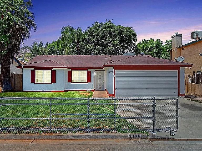 2380 S Cindy Ave, Fresno, CA 93725 | Zillow