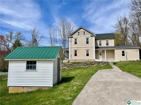 3861 Dogwood Rd, Walnutport, PA 18088