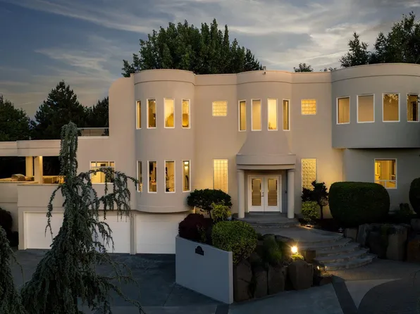 1146 Country Ridge Dr, Richland, WA 99352