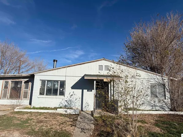 137 Spruce St, Herlong, CA 96113