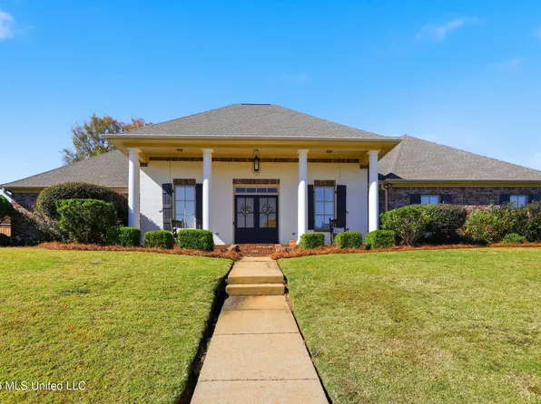 300 Deer Holw, Brandon, MS 39047