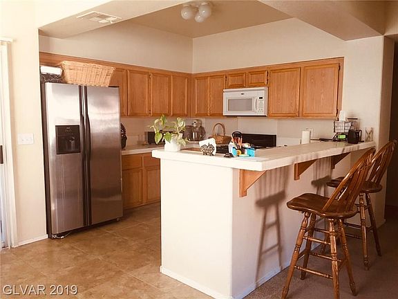 3rd image of 1512 Blackcombe St Unit 104