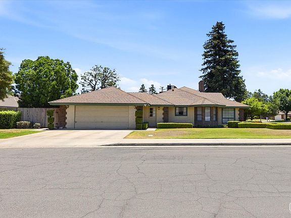 3rd image of 5118 Cimarron St