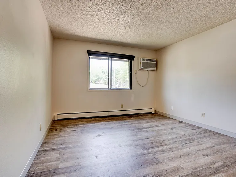 1601 Aber Avenue — Photo 3
