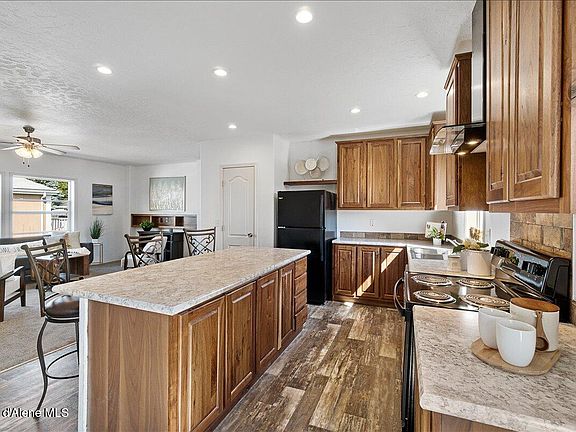 5th image of 114 Finley Loop