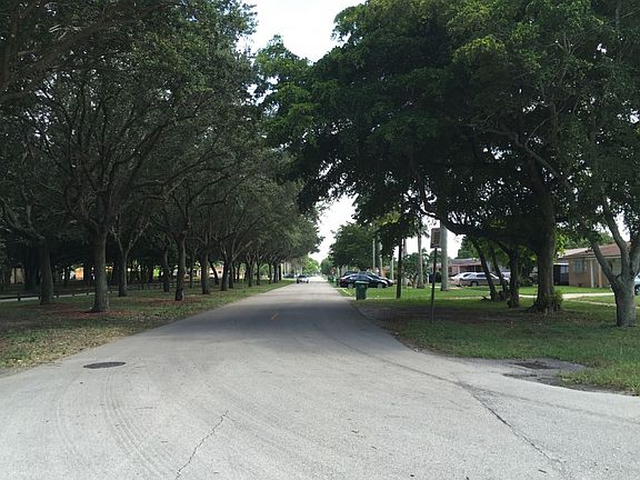 4th image of 19630 NW 22nd Ave