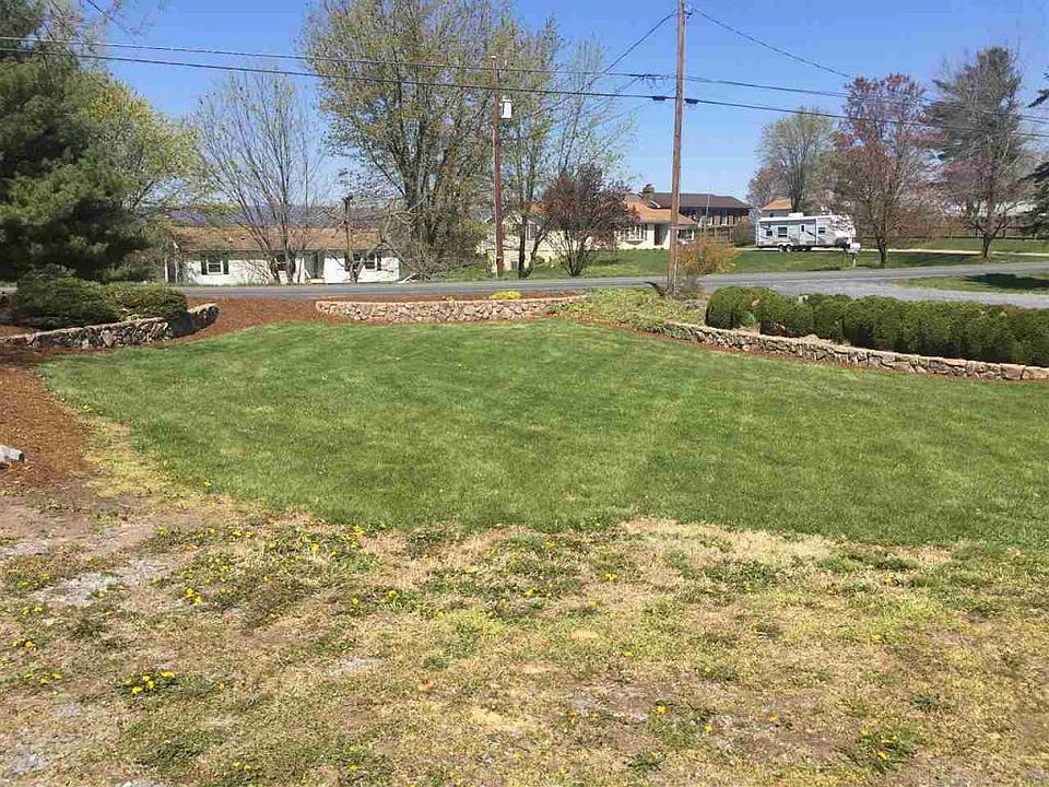2nd image of 11742 Wampler Rd