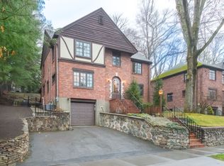 132 Beverly Rd, Brookline, MA 02467