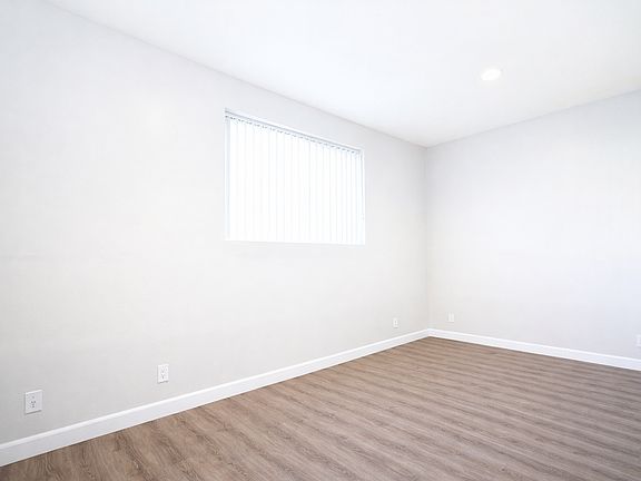 4th image of 4571 N Figueroa St APT 23