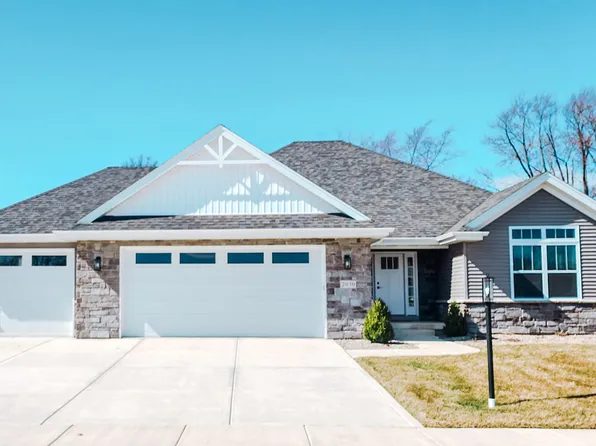 2030 Peace Parkway Ct, Schererville, IN 46375