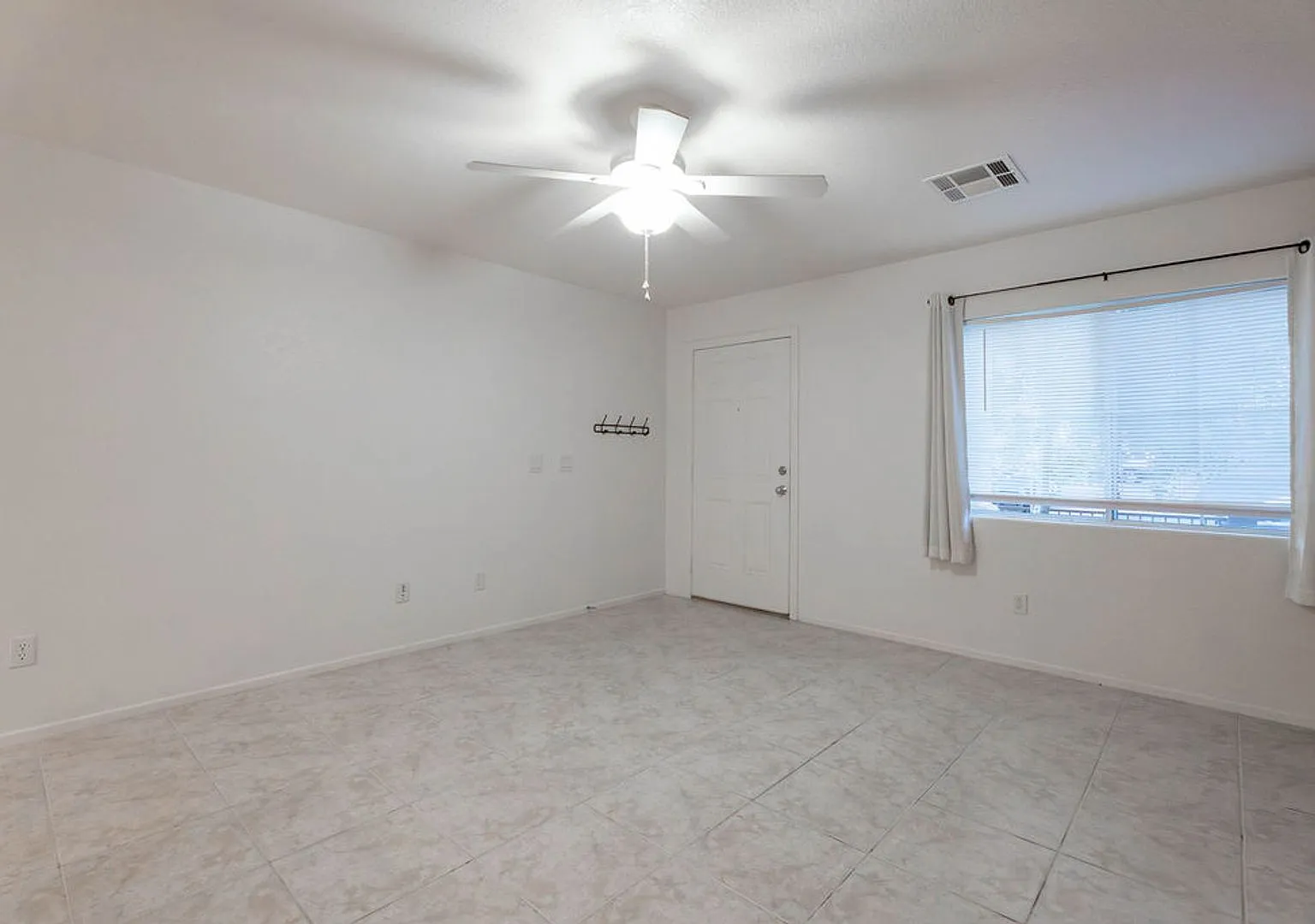 10380 Commanche Moon Avenue, Las Vegas, NV 89129 — Photo 3