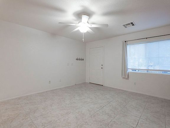 3rd image of 10380 Commanche Moon Ave