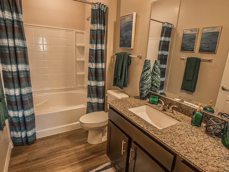 B3 1140 SQFT 2 Bed 2 Bath
