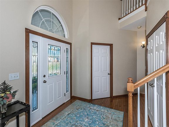 5th image of 41 Wolfe Creek Ct