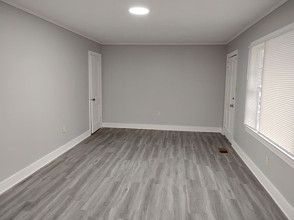 3rd image of 1711 2nd Terrace1711 Ter
