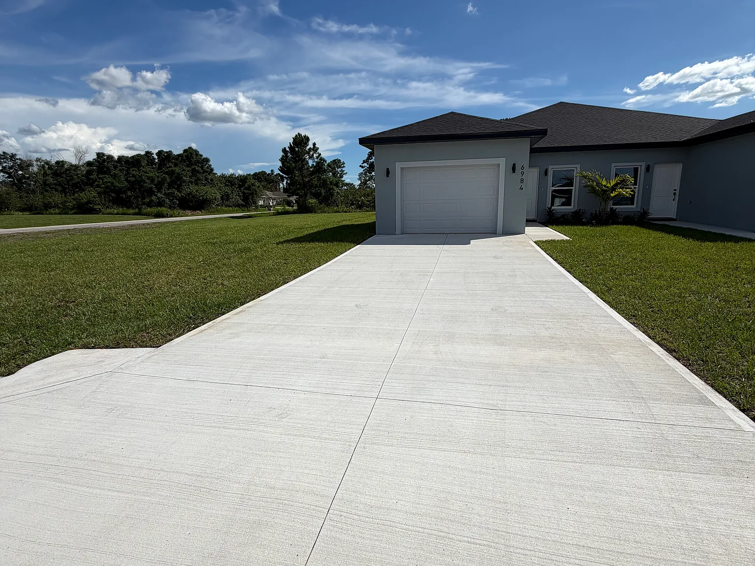 3 bed, 1183 sqft, $1,700 — Photo 2