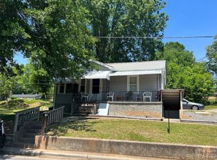 230 5th Ave SW, Hickory, NC 28602