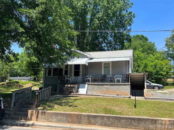 230 5th Ave SW, Hickory, NC 28602