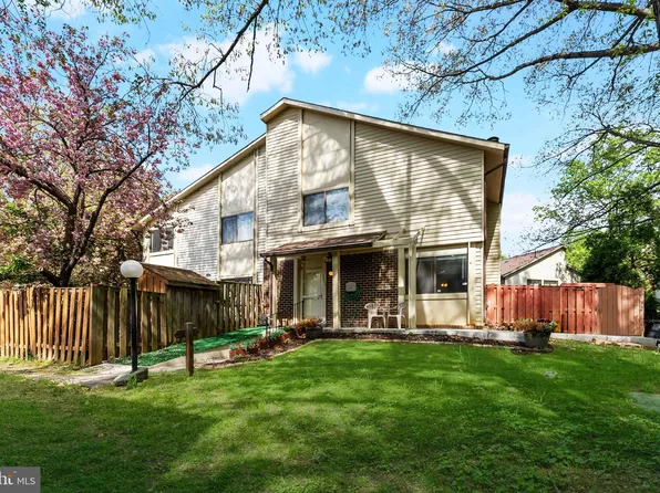 10698 Spring Oak Ct, Burke, VA 22015